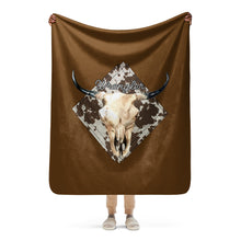 Load image into Gallery viewer, Bull Skull Sherpa blanket