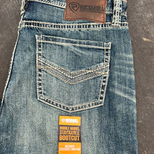 Load image into Gallery viewer, Men’s Double barrel stackable bootcut jeans
