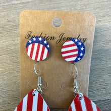 Load image into Gallery viewer, Patriotic earring set
