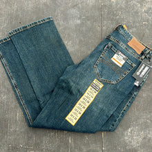 Load image into Gallery viewer, Men’s Double barrel stackable bootcut jeans
