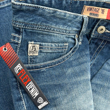 Load image into Gallery viewer, Men’s Dale Brisby double barrel straight jeans
