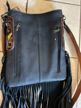 Load image into Gallery viewer, Crossbody cowhide purse
