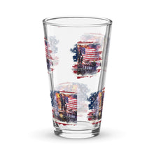 Load image into Gallery viewer, Trump Shaker pint glass
